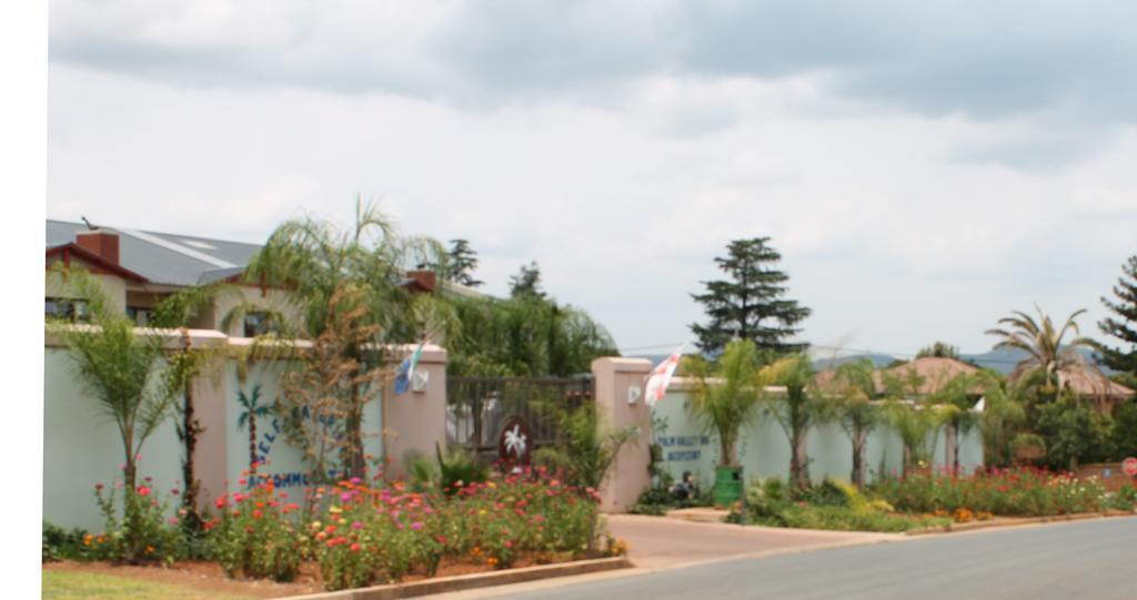 Palm Valley Inn And Day Spa Hartbeespoort Exterior foto